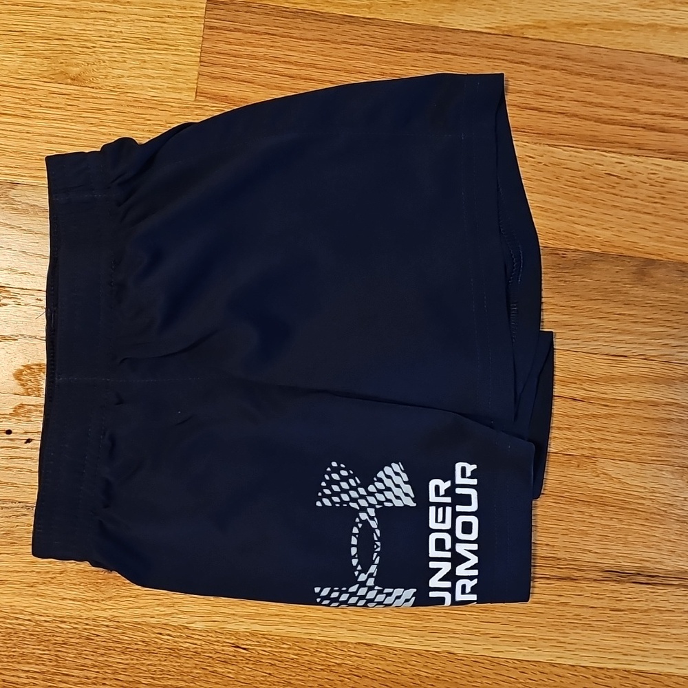 Under Armour Navy Blue Shorts with Logo 3T
